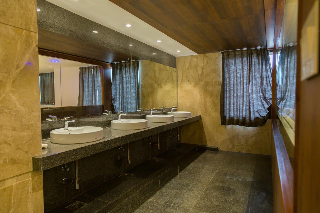 Hotel Hills Tirupattur Tiruppatur Dış mekan fotoğraf