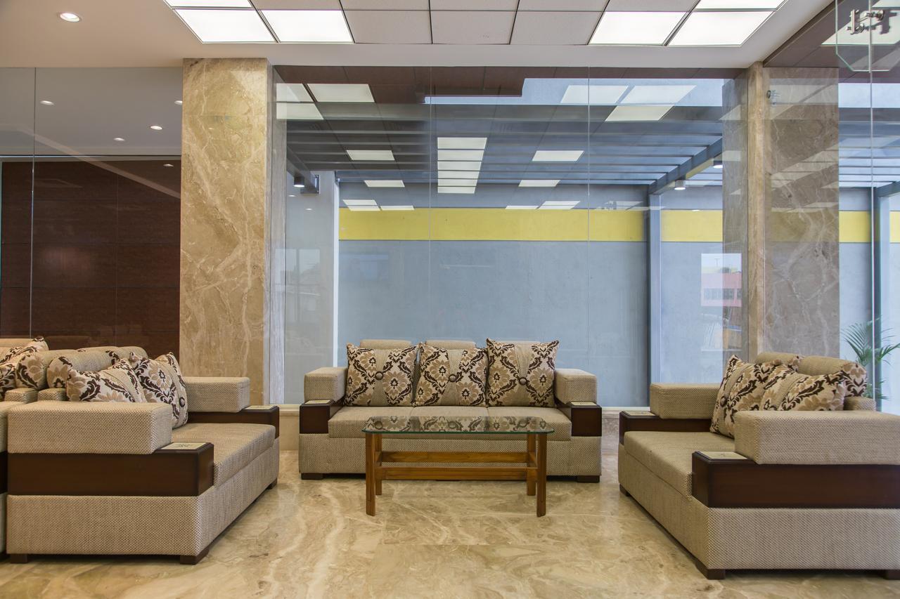 Hotel Hills Tirupattur Tiruppatur Dış mekan fotoğraf