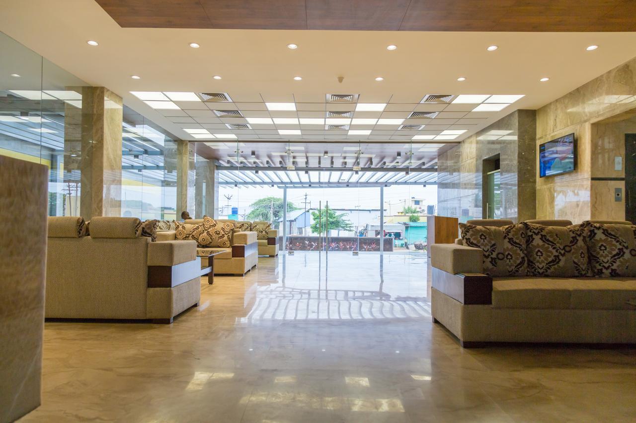 Hotel Hills Tirupattur Tiruppatur Dış mekan fotoğraf