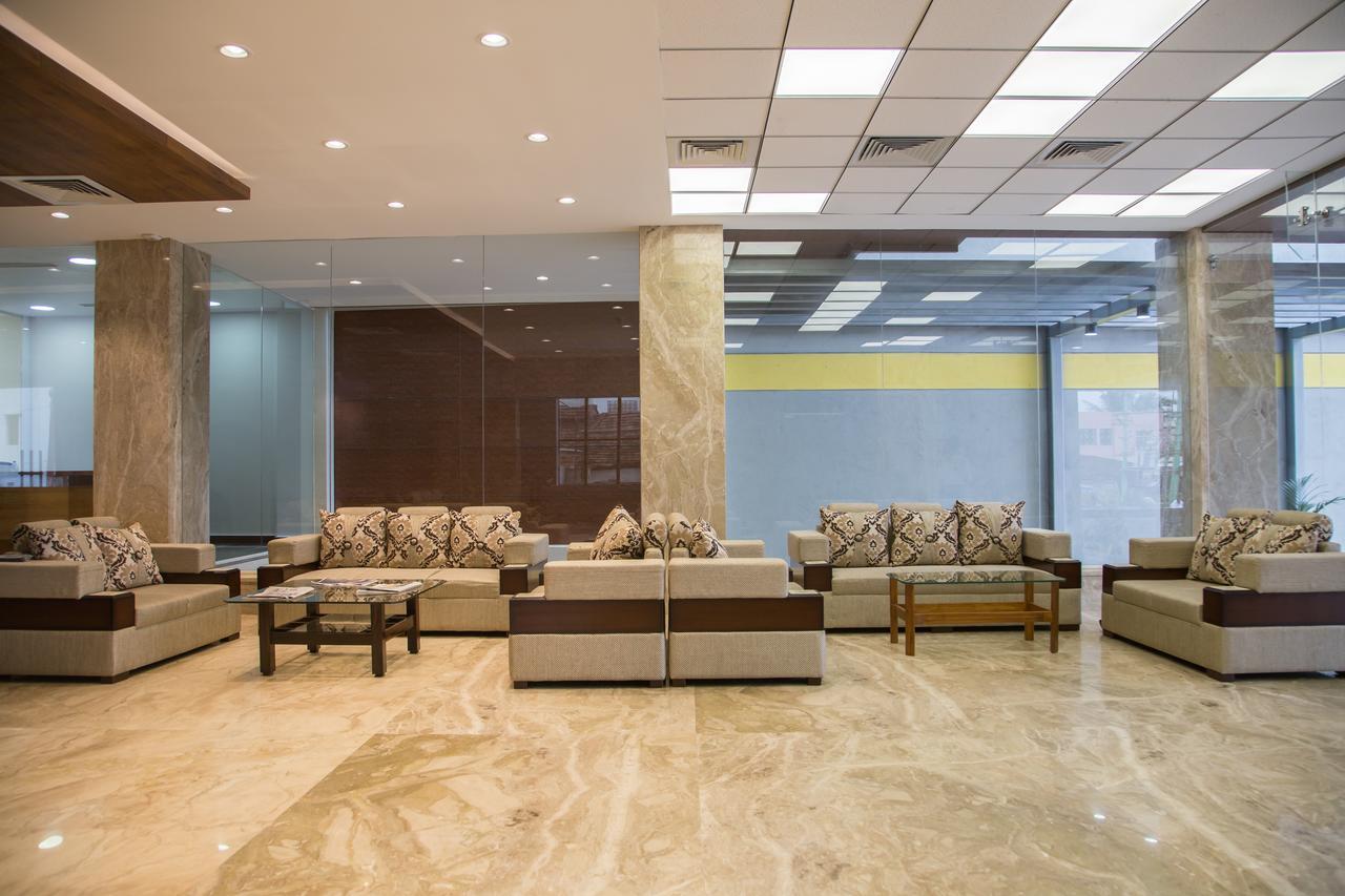 Hotel Hills Tirupattur Tiruppatur Dış mekan fotoğraf